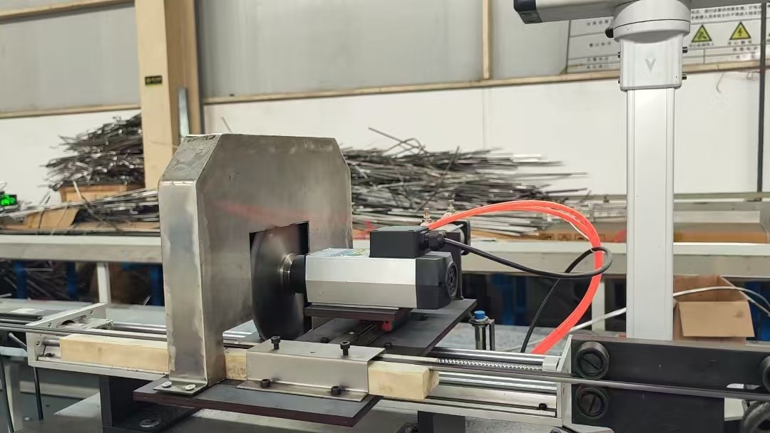 Intelligent CNC saw / 智能数控切锯